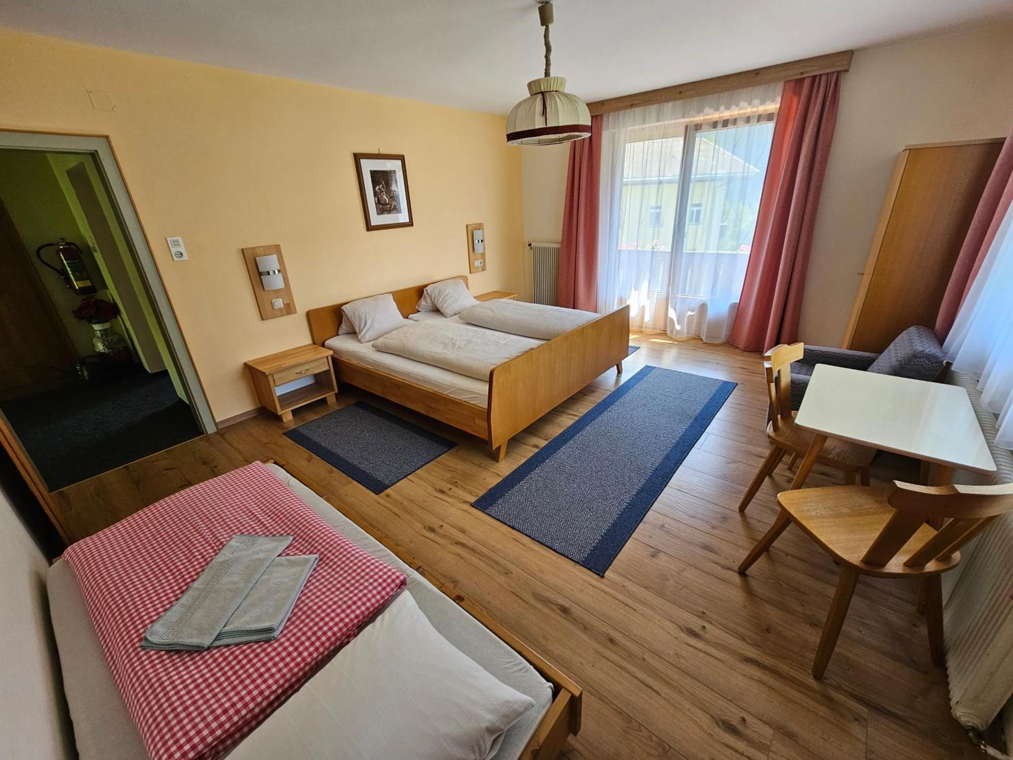 Haus Valentin Villa Heiligenblut Exteriör bild